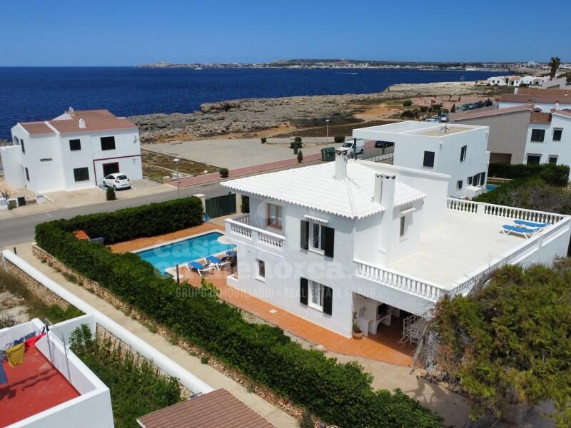 4 bedrooms Villa in Cala Blanca, Spain No. 177920