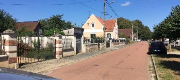 Casa de 5 dormitorios en Mondescourt, France No. 357707 2