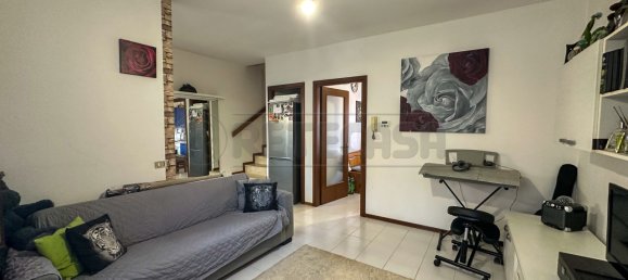 2 bedrooms House in Udine, Italy No. 178975 8