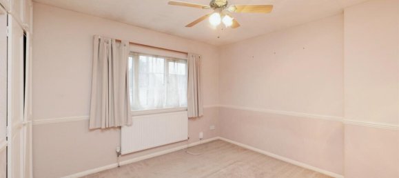 3 bedrooms House in Watford, United Kingdom No. 6792 11