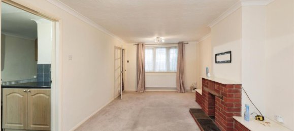 3 bedrooms House in Watford, United Kingdom No. 6792 3