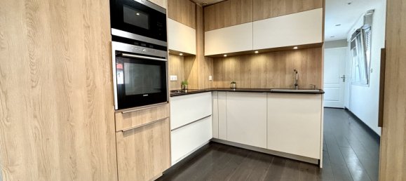 3 bedrooms House in Cormontreuil, France No. 248354 12