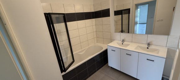 2 bedrooms Apartment in Nimes, France No. 355668 4