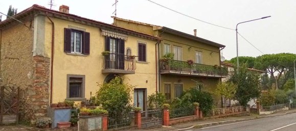 5 rooms Apartment in Arezzo, Italy No. 271835 5