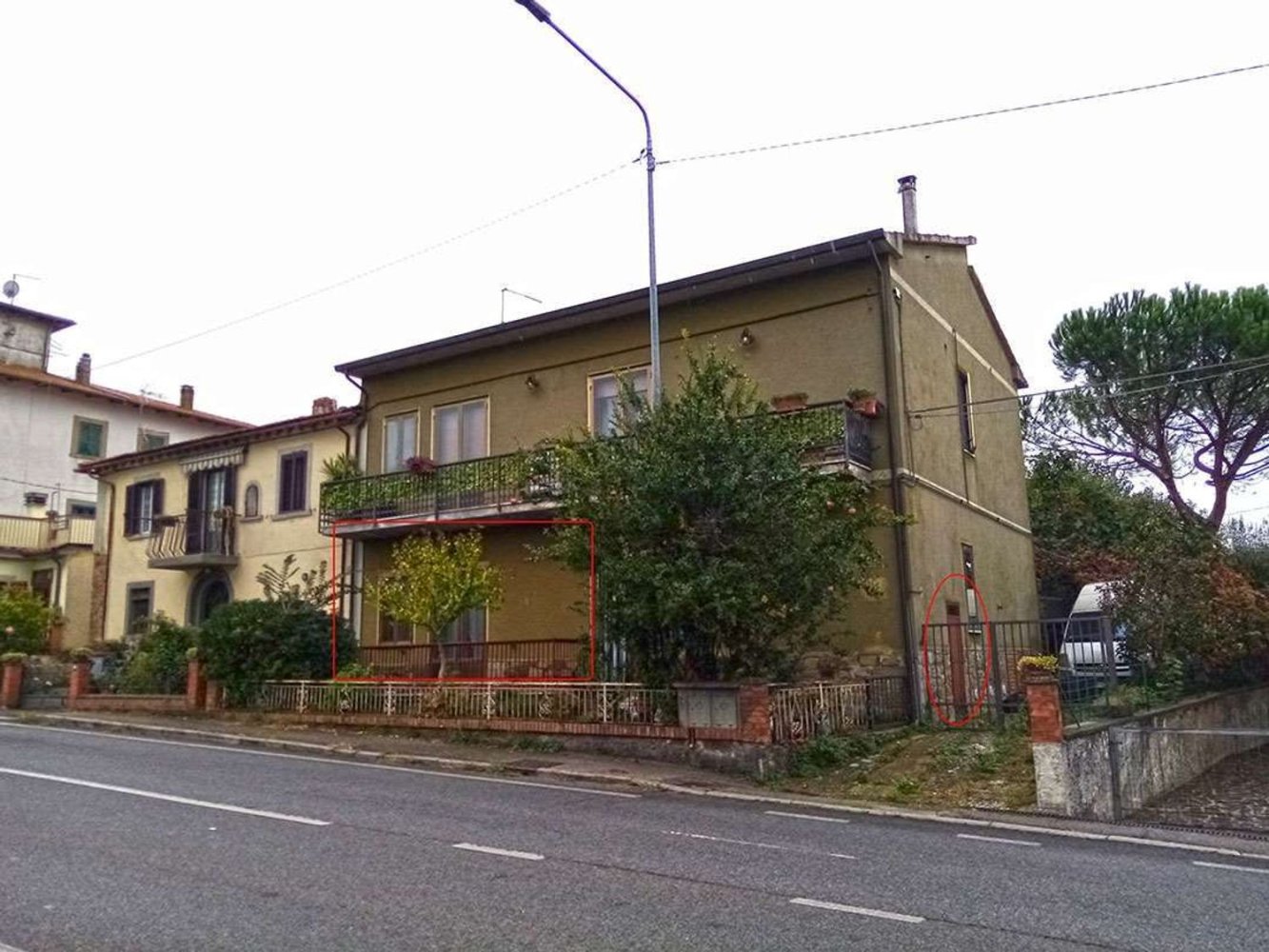 5 rooms Apartment in Arezzo, Italy No. 271835