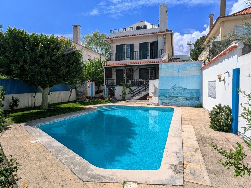 5 bedrooms Villa in Oeiras, Portugal No. 213062