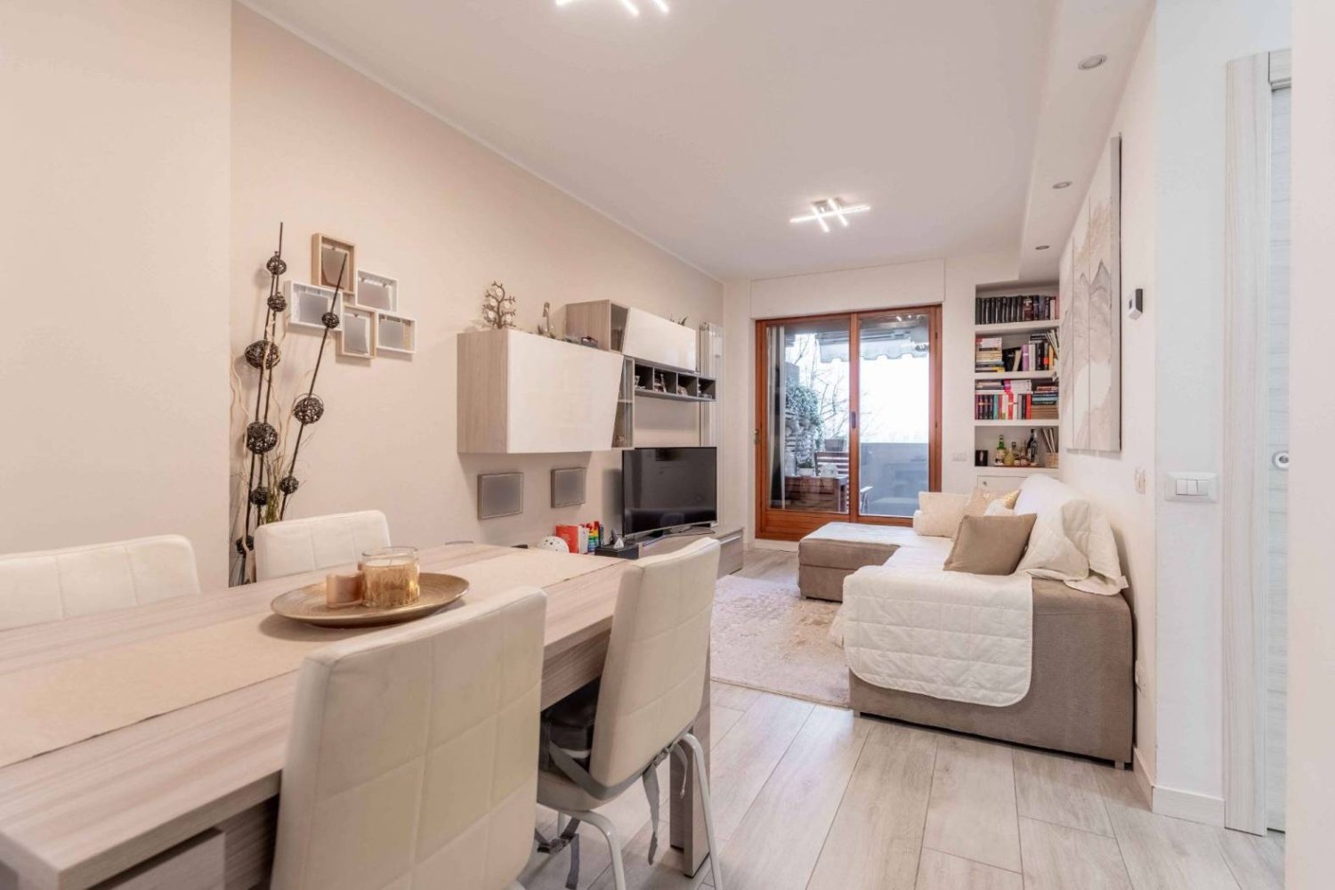 Apartamento T2 em Milan, Italy N.º 244390