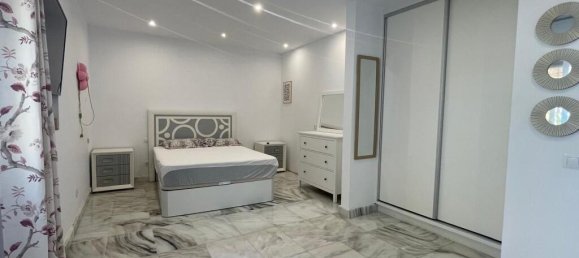 7 bedrooms Villa in Marbella, Spain No. 217836 6