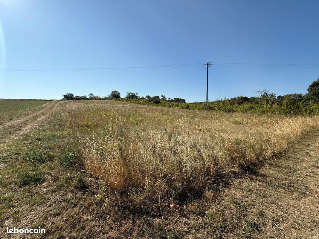  Land in Occitanie, France No. 342130