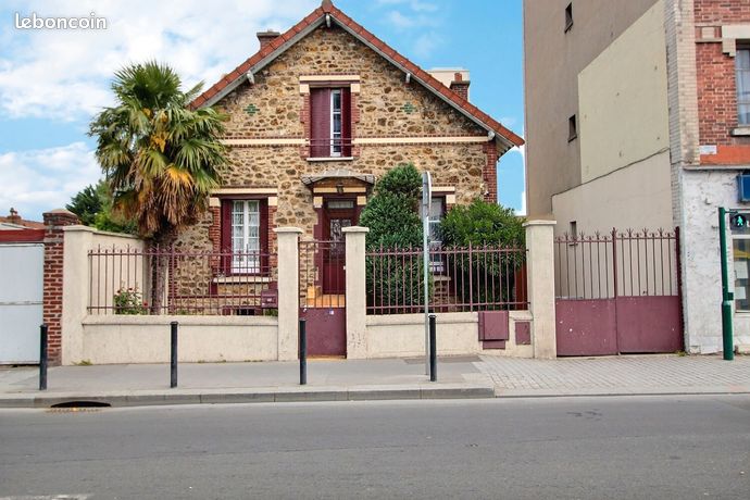 Дом с 4 спальнями в Эпинэ-сюр-Сен, Франция № 311404