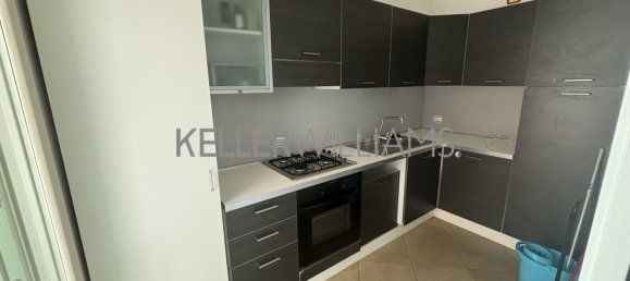 Apartamento de 3 dormitorios en Desenzano del Garda, Italy No. 288978 2