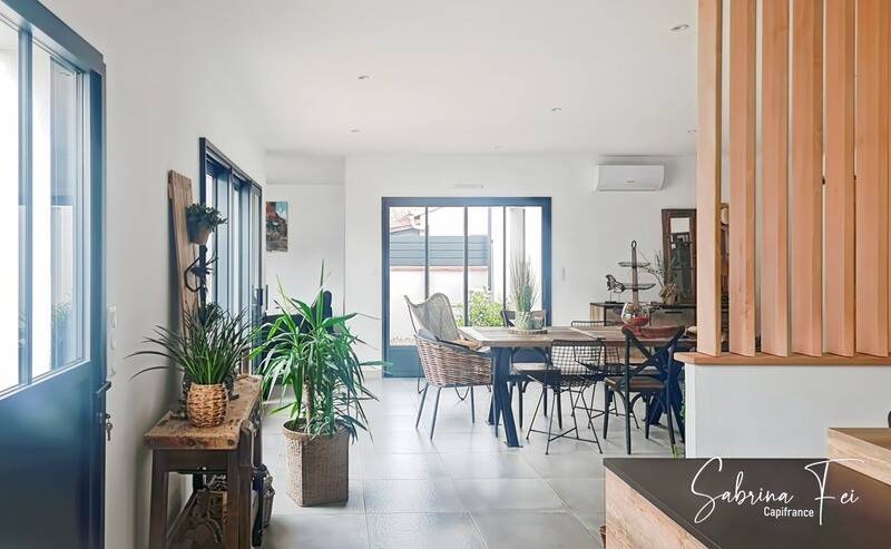 3 Schlafzimmer Villa in Marans, France, Nr. 297819