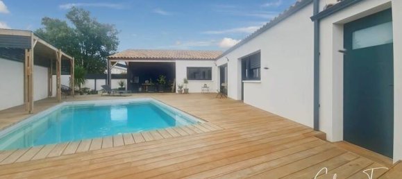 3 Schlafzimmer Villa in Marans, France, Nr. 297819 2