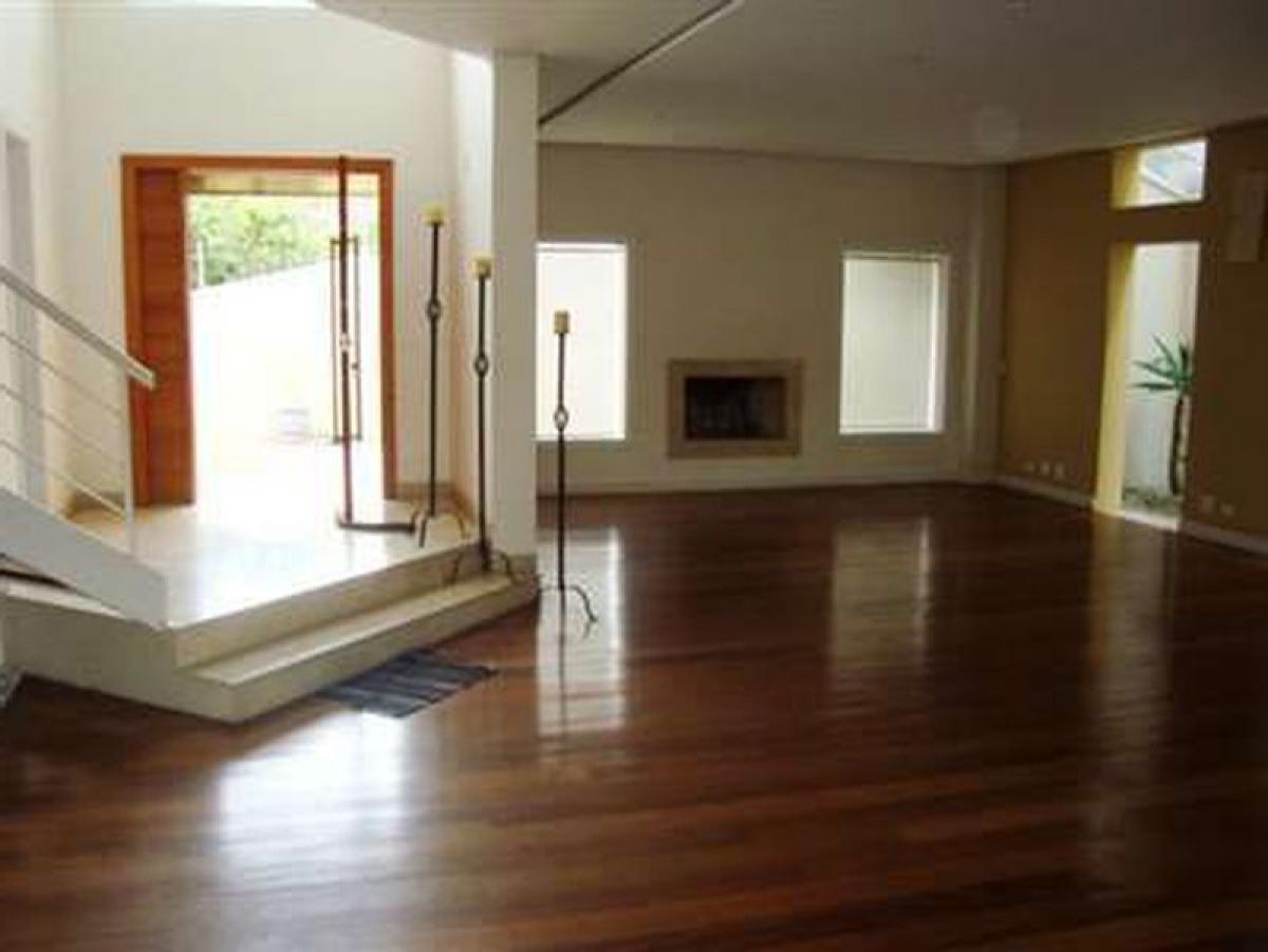 Дом с 4 спальнями в Сан-Паулу, Бразилия № 543216