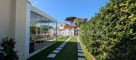 3 bedrooms Villa in Fiumicino, Italy No. 338328 8