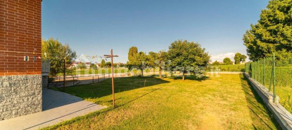 3 Schlafzimmer Villa in Poirino, Italy, Nr. 304979 18