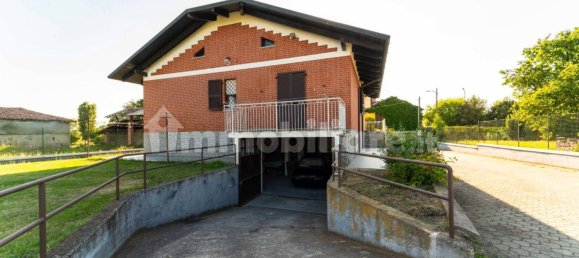 3 Schlafzimmer Villa in Poirino, Italy, Nr. 304979 7