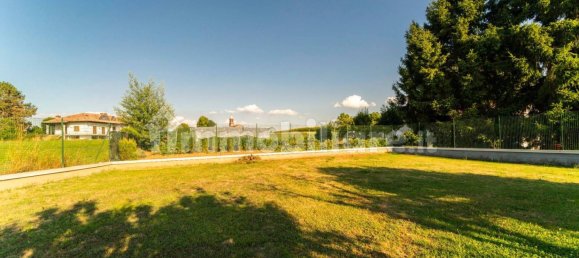 3 Schlafzimmer Villa in Poirino, Italy, Nr. 304979 12