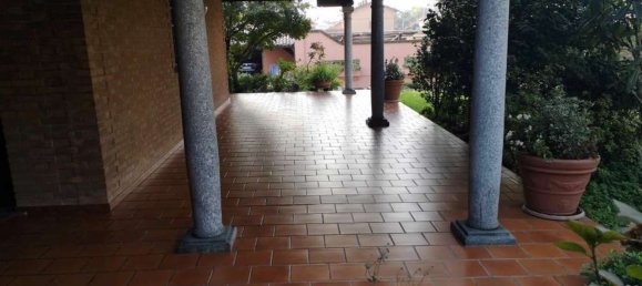 13 rooms Villa in Muggiò, Italy No. 3657 2