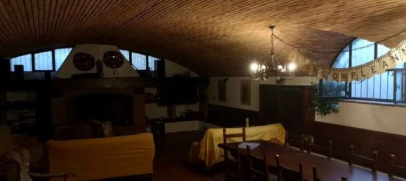 13 rooms Villa in Muggiò, Italy No. 3657 4