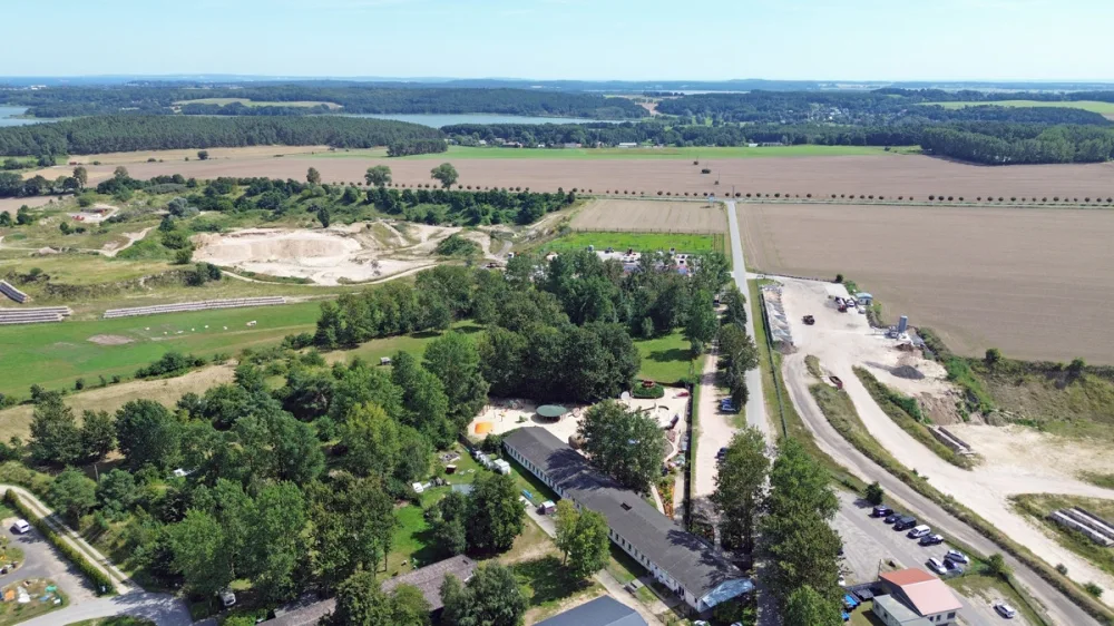  مستودع في Vorpommern-Greifswald, Germany 750متر مربع رقم 161639