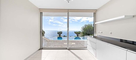 4 bedrooms Villa in Calheta, Portugal No. 125245 18