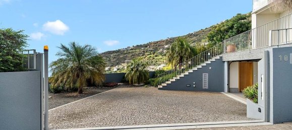 4 bedrooms Villa in Calheta, Portugal No. 125245 9