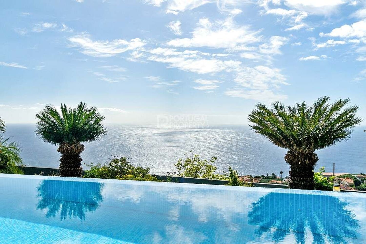 4 bedrooms Villa in Calheta, Portugal No. 125245
