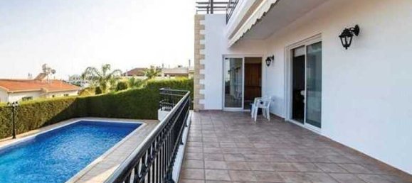 4 bedrooms House in Mesa Geitonia, Cyprus No. 10661 4