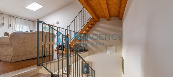 Casa de 5 habitaciónes en Montecchio Maggiore, Italy No. 300383 13