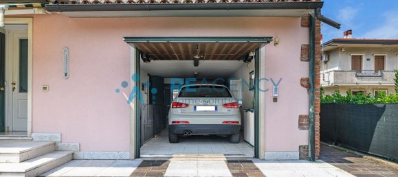 Casa de 5 habitaciónes en Montecchio Maggiore, Italy No. 300383 3