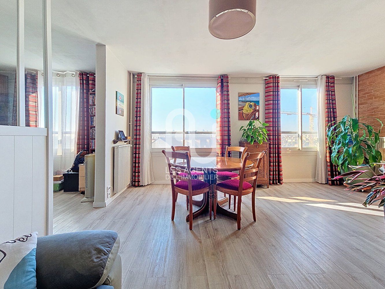 3 bedrooms Apartment in Asnieres-sur-Seine, France No. 162162