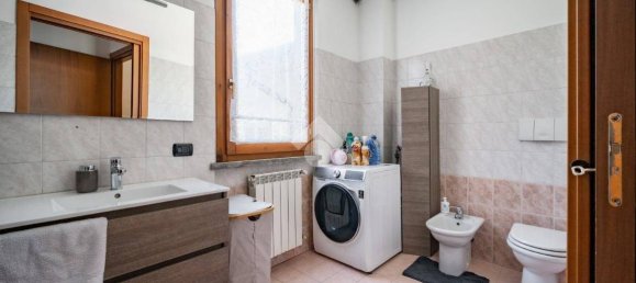 1 bedroom Apartment in Valmadrera, Italy No. 287473 20