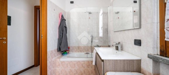 1 bedroom Apartment in Valmadrera, Italy No. 287473 18