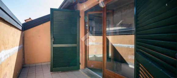 1 bedroom Apartment in Valmadrera, Italy No. 287473 5