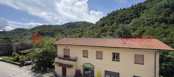 3-salle Appartement à Pescaglia, Italy No. 261735 31