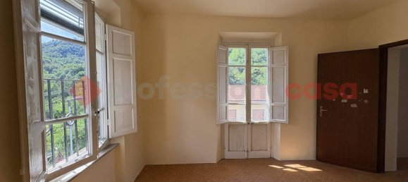 3-salle Appartement à Pescaglia, Italy No. 261735 18