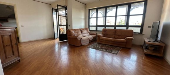 2 bedrooms Apartment in Milan, Italy No. 263374 5