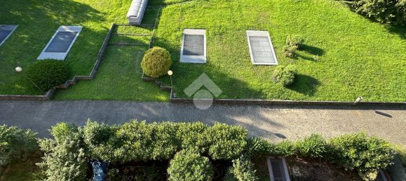 2 bedrooms Apartment in Milan, Italy No. 263374 44