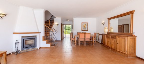 3 bedrooms Townhouse in Luz, Portugal No. 352293 2
