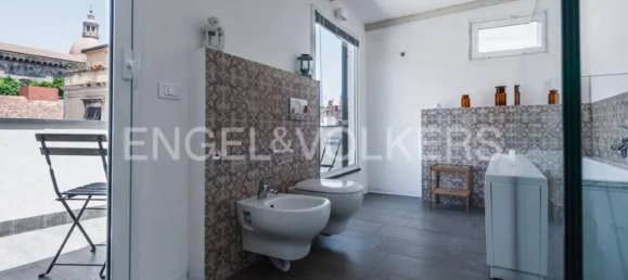 Дом с 6 комнатами в Катания, Италия № 36842 24