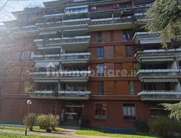 3 bedrooms Apartment in Segrate, Italy No. 396901
