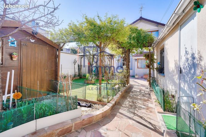 2 Schlafzimmer Haus in Le Blanc-Mesnil, France, Nr. 311317