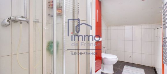 2 Schlafzimmer Haus in Le Blanc-Mesnil, France, Nr. 311317 10