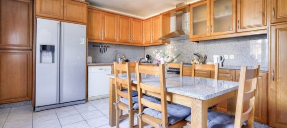 2 Schlafzimmer Haus in Le Blanc-Mesnil, France, Nr. 311317 3