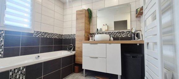 Casa de 4 dormitorios en Sains-en-Gohelle, France No. 332883 6