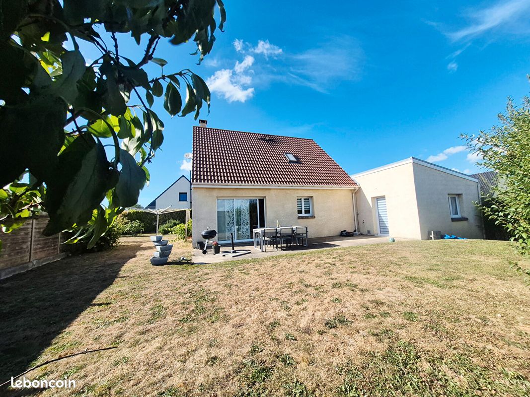 Casa de 4 dormitorios en Sains-en-Gohelle, France No. 332883