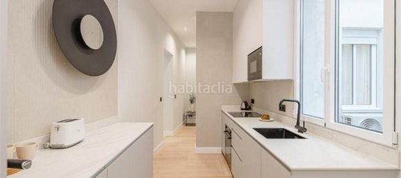 2 bedrooms Apartment in Madrid, Spain No. 93840 14
