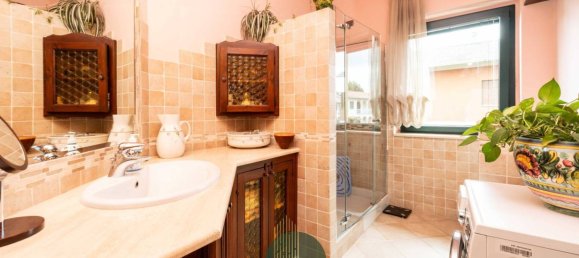 7 bedrooms Villa in Uboldo, Italy No. 314108 21