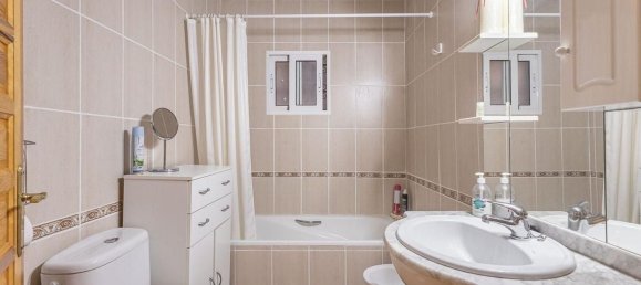 4 bedrooms House in Caniles, Spain No. 150807 22